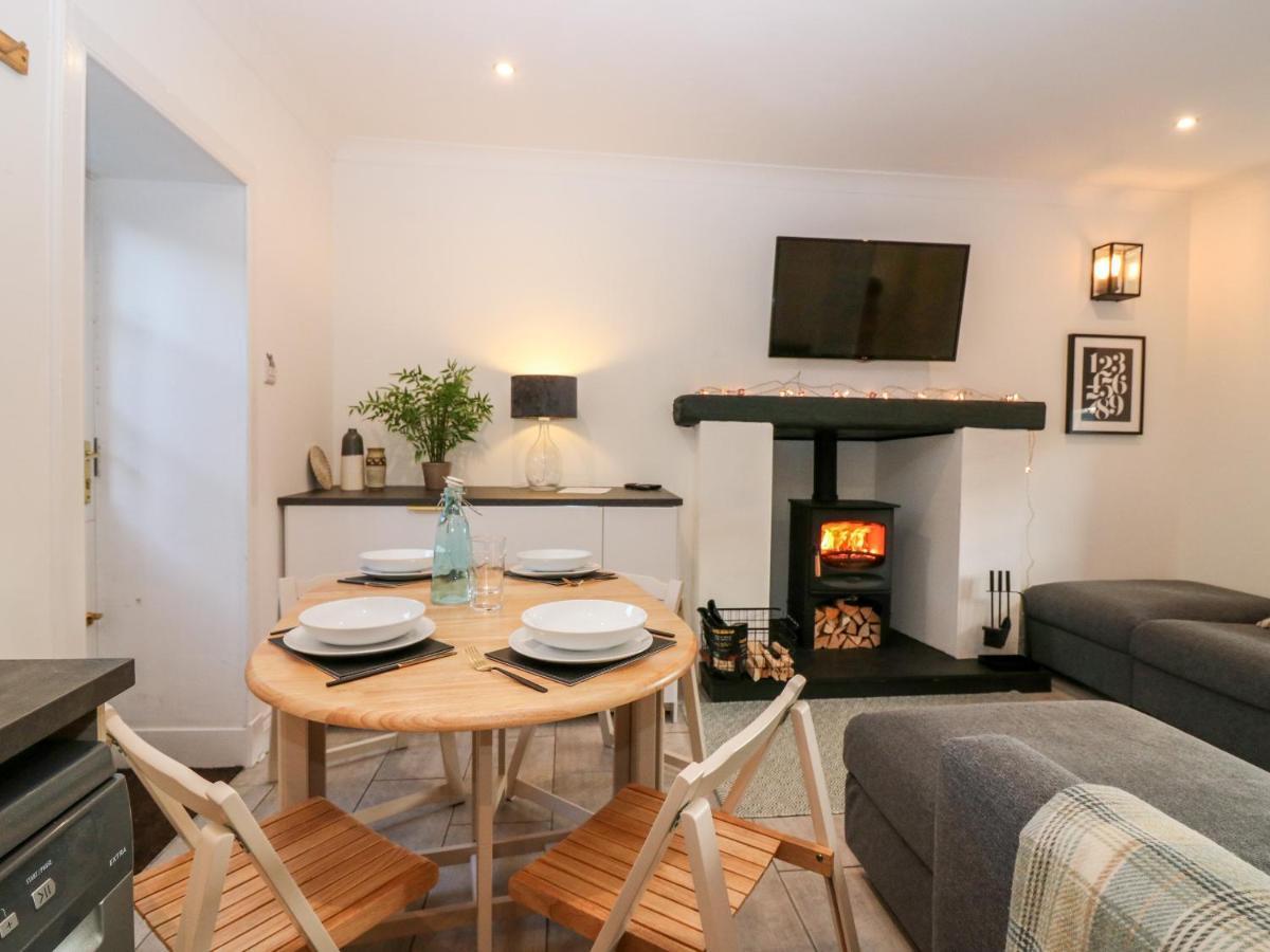 Rhum Cottage Cupar Extérieur photo